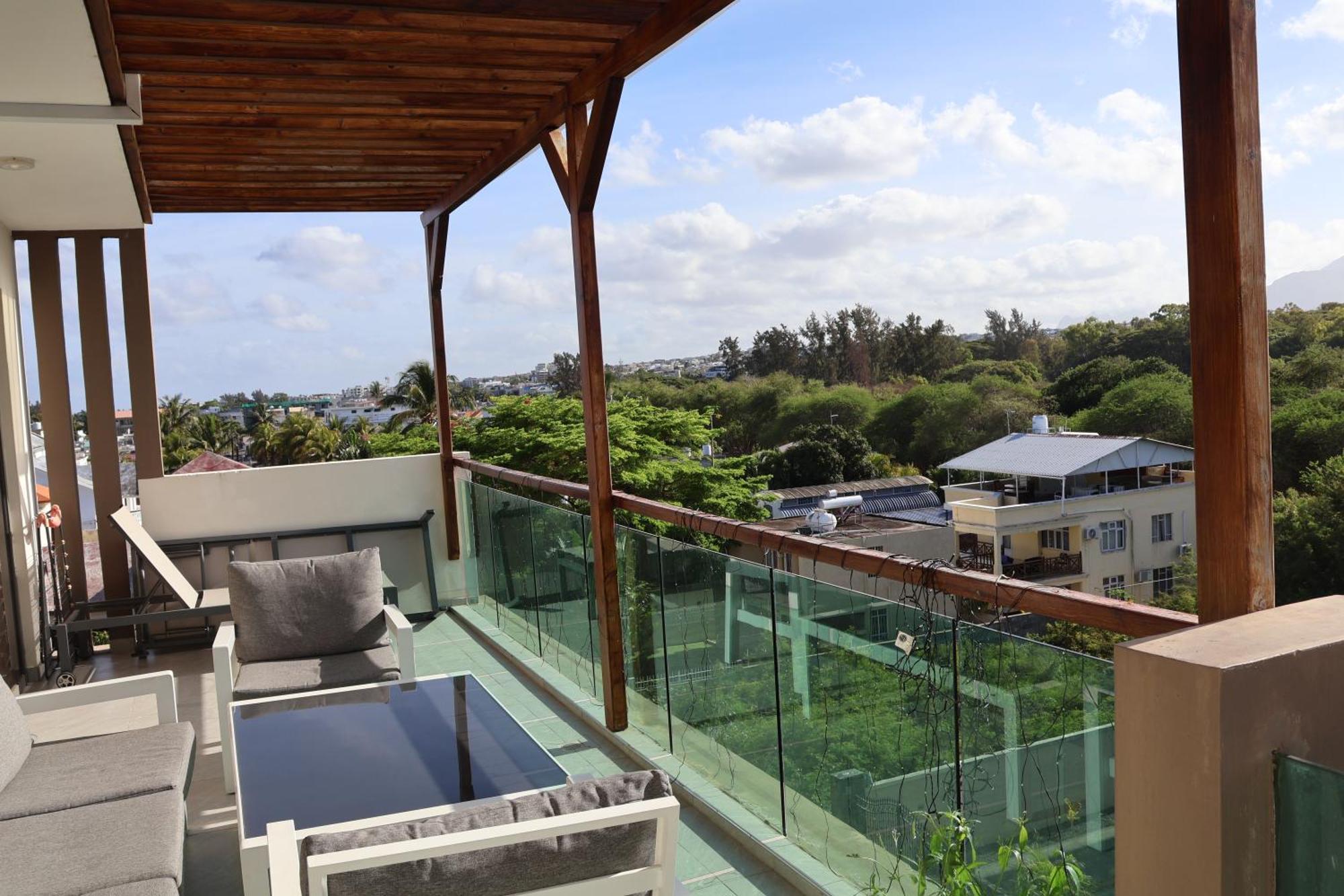 Top-Floor Modern 3Bd Penthouse With Beautiful Mountain View Terrace - 5 Min Walk To Beach Flic-en-Flacq Exterior foto